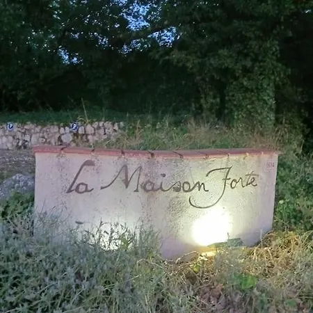 At La Maison * Montaut (Dordogne)