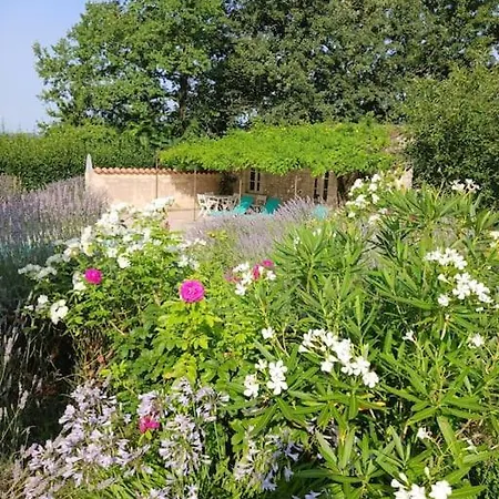 At La Maison * Montaut (Dordogne)
